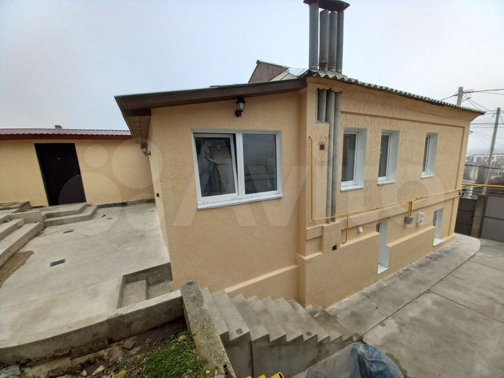 Дом 160,7 м² на участке 8,9 сот.