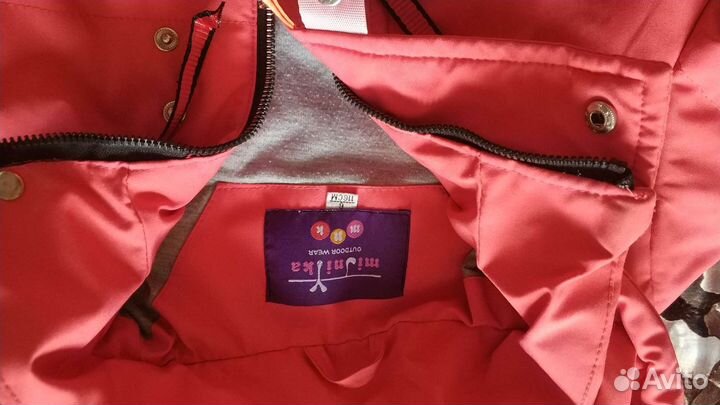 Зимняя куртка на девочку 128