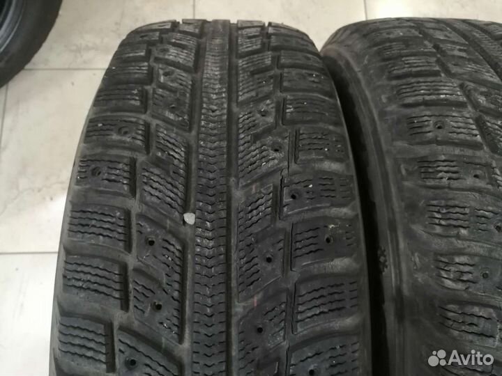Kumho I'Zen KW22 215/65 R16