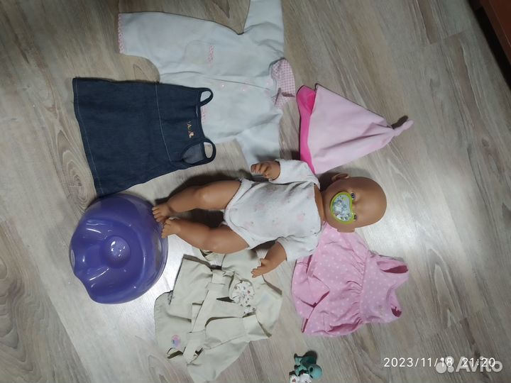 Кукла бэби борн