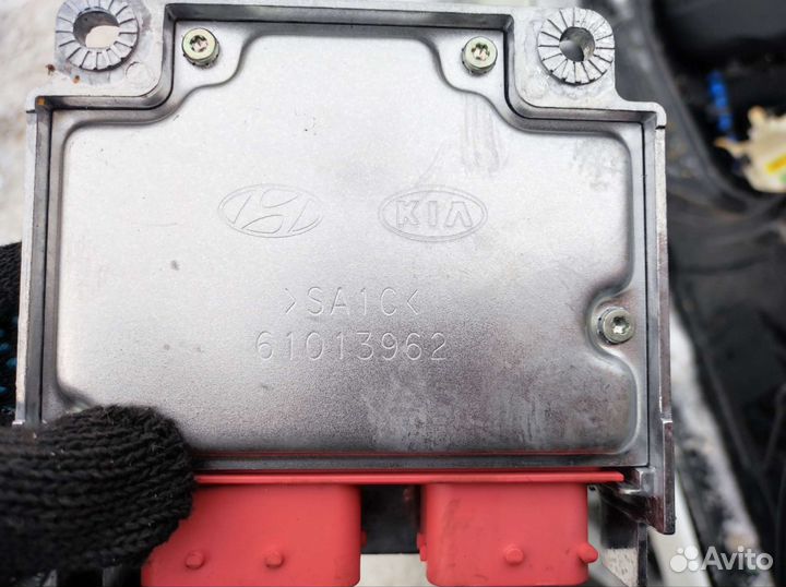 Блок управления AIR BAG Hyundai I40