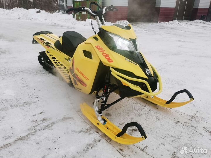Снегоход BRP summit 800 T3