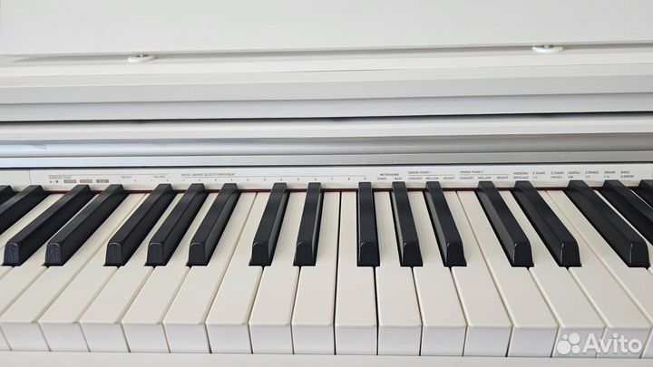 Цифровое фортепиано Casio Celviano AP-270WE