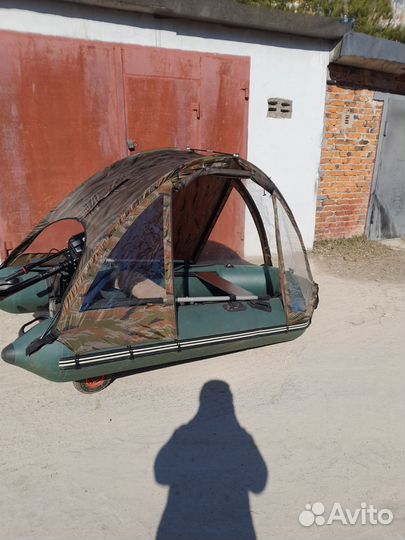 Продаеться лодка с мотором