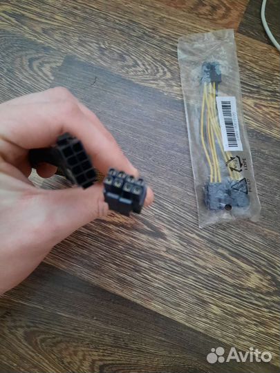 Качественный Разветвитель 8pin pci-e-2*8pin pci-e