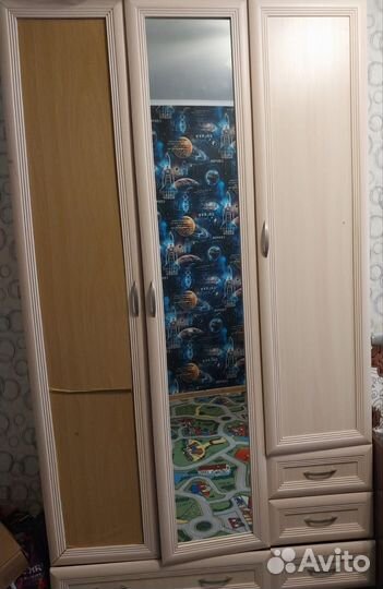 Шкаф для одежды бу