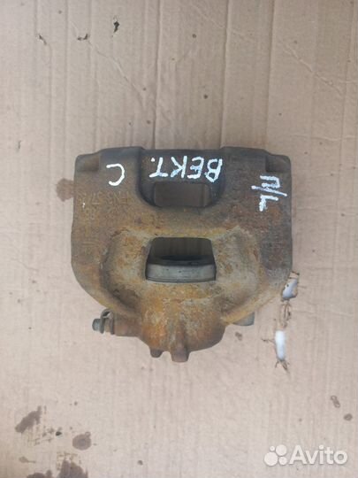 Суппорт передний правый Опель Вектра С 2002-2008