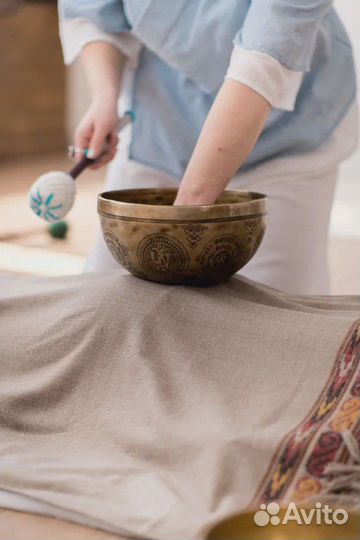 Массаж поющими чашами