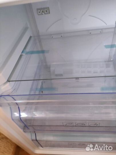 Холодильник TCL (TRF-275WEA+)