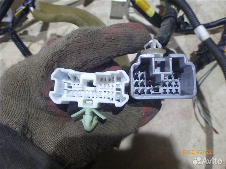 Проводка салона Mitsubishi Outlander CU5W 4G69