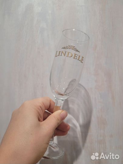 Бокалы для шампанского