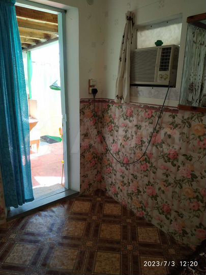 Комната 10 м² в 1-к., 1/2 эт.