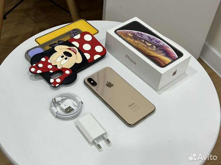 iPhone Xs, 64 ГБ