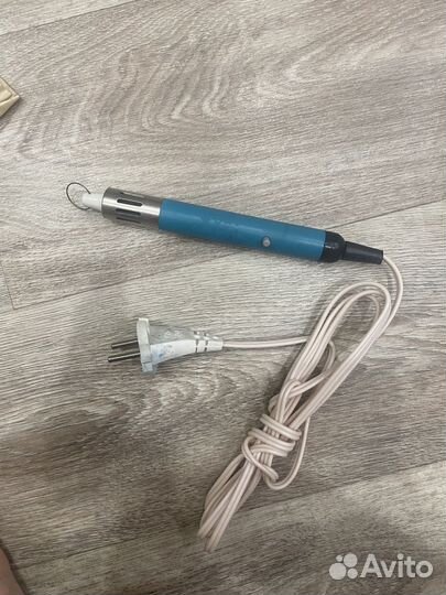 Электрическая зажигалка для газовых плит