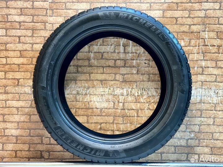 Michelin Pilot Alpin 5 SUV 275/45 R20
