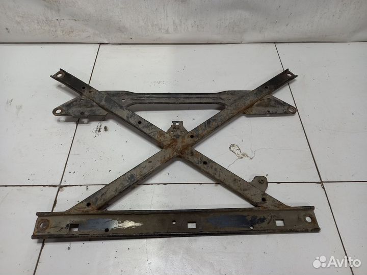 Audi A4 (B8) lV Растяжка передних стоек