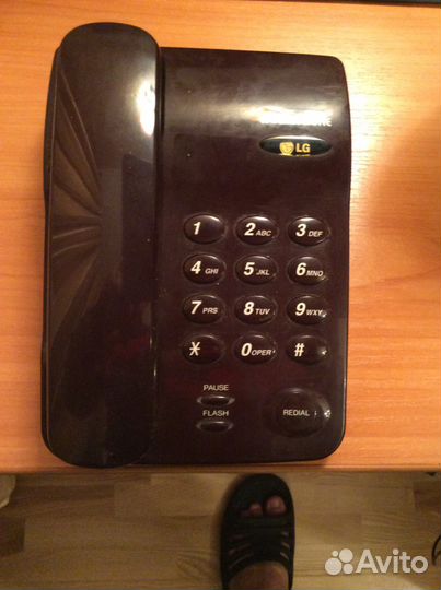 Стационарный телефон LG