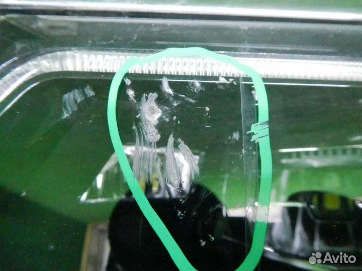 Фара левая Volkswagen Tiguan