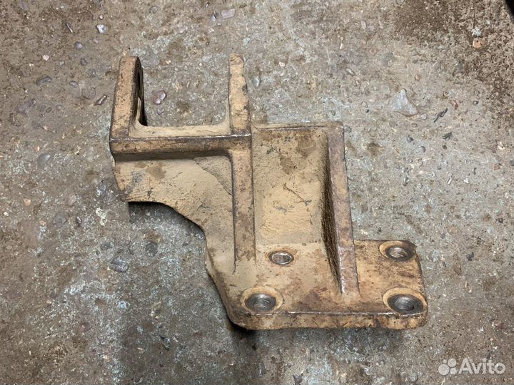 Кронштейн двигателя chery sweet