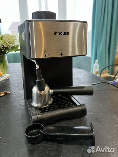 Кофеварка рожковая новая