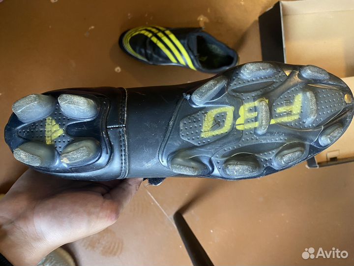 Футбольные бутсы adidas F30