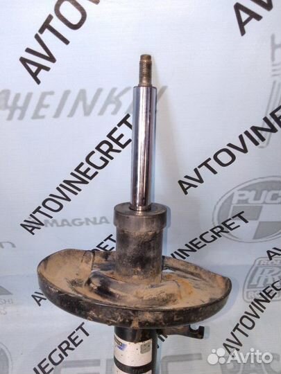 Стойка амортизатор передний Renault Flunce