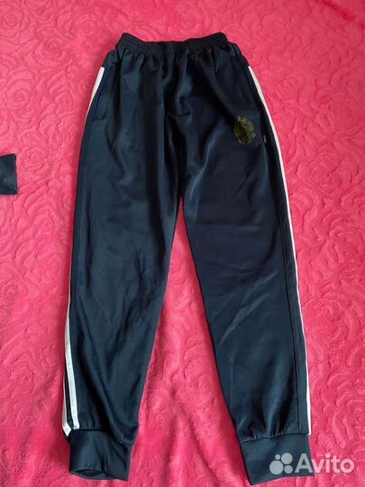 Спортивный костюм новый