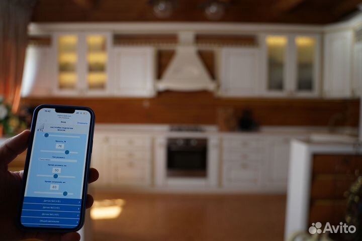 Умная система подсветки шкафов в трех цветах
