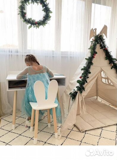 Детский стол и стул