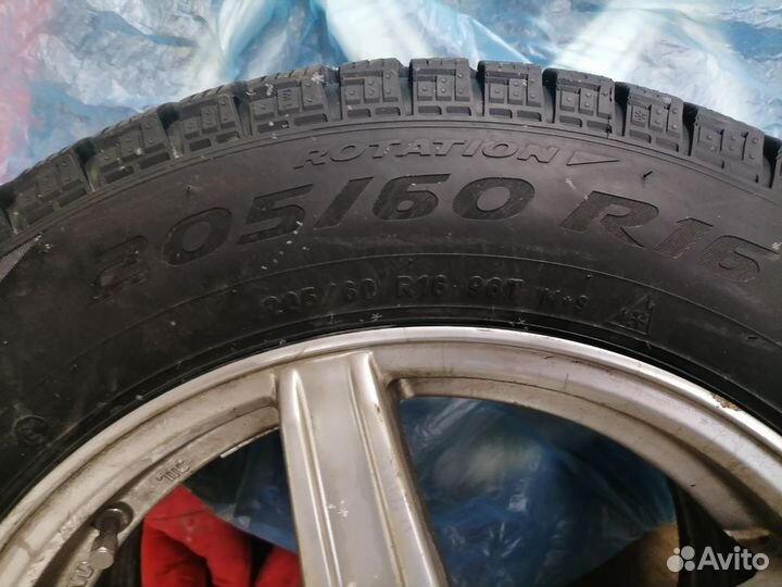 Pirelli Ice Zero FR 205/60 R16 65T