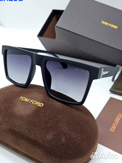 Солнцезащитные очки Tom Ford polarized