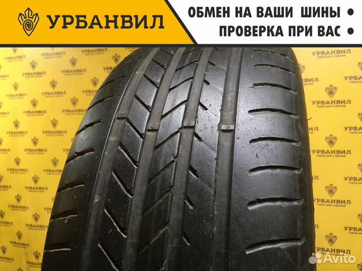 Goodyear EfficientGrip 235/45 R19 107W