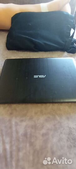 Ноутбук asus
