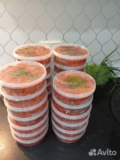 Икра,мясо краба,трубач,рыба