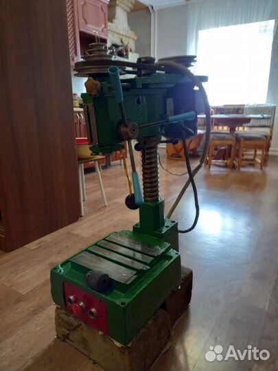 Сверлильный станок 2м112
