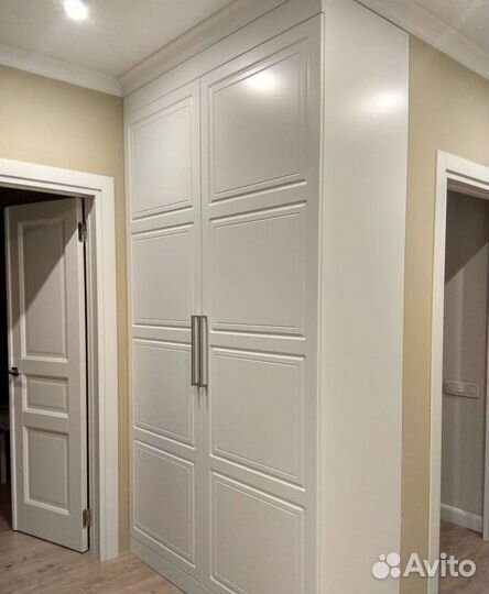 Шкаф распашной