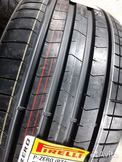 Pirelli P Zero PZ4 265/40 R20 104Y