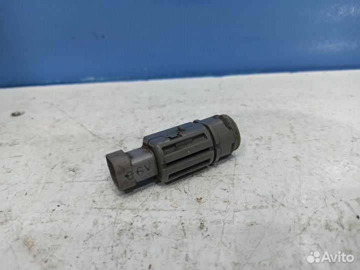 Датчик парковки задний Hyundai Grand Starex 2007