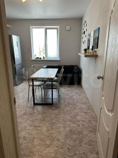 2-к. квартира, 60 м², 3/3 эт.