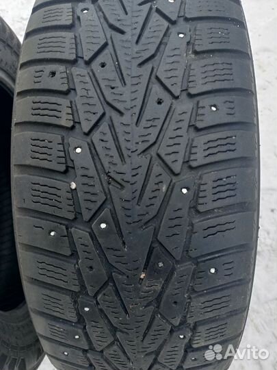 Nokian Tyres Hakkapeliitta 7 SUV 215/60 R17 100T