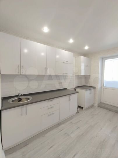 2-к. квартира, 71 м², 8/14 эт.