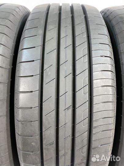 Goodyear EfficientGrip Performance 215/55 R18