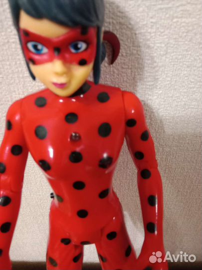 Кукла леди баг