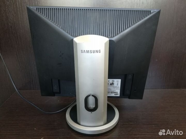 Мониторы Samsung 940N