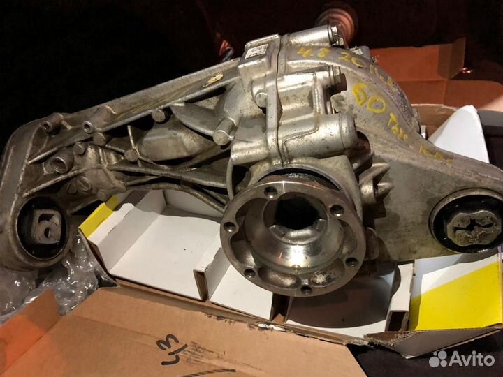 Редуктор передний porsche 958