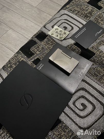 Зажигалка s t dupont paris оригинал