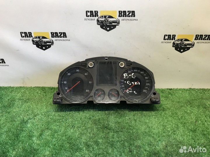 Панель приборов Volkswagen Passat