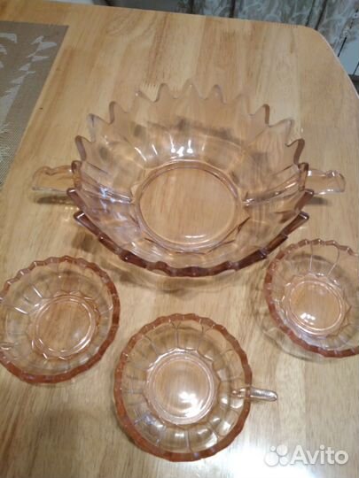 Ваза конфетница цветное стекло