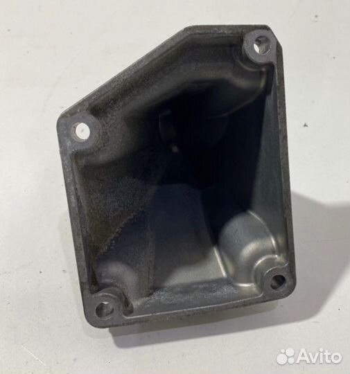 Опора двигателя передняя правая Mercedes-Benz