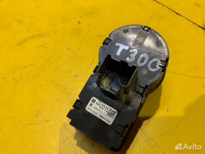 Блок управления светом Chevrolet Aveo T300 2011-20